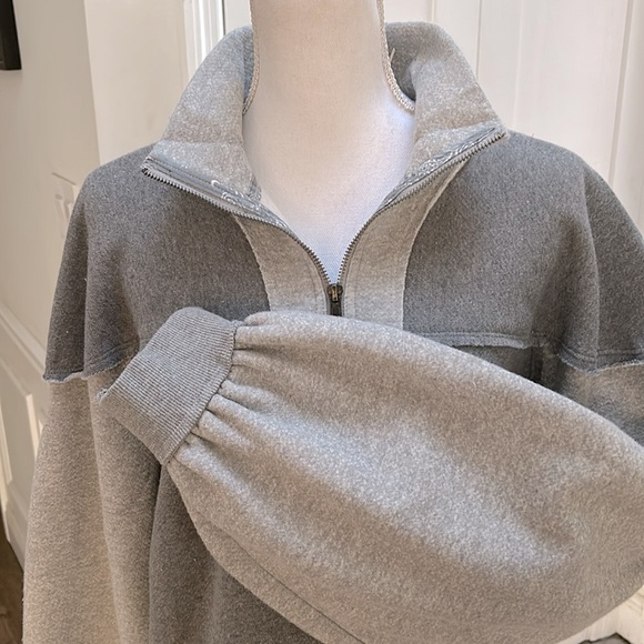 Free People We The Free Kassey Oversized 1/2 Zip Mock Neck Sweatshirt L Gray - Picture 4 of 12